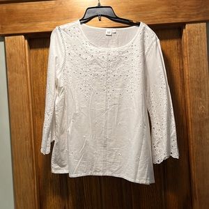 White eyelet Gap top. NWT